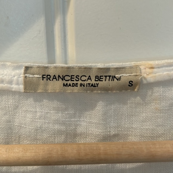 100% linen White top. Like new! Size Small - Picture 2 of 3